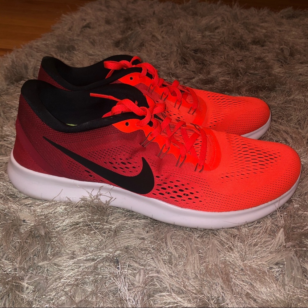 Nike Running Sneaker